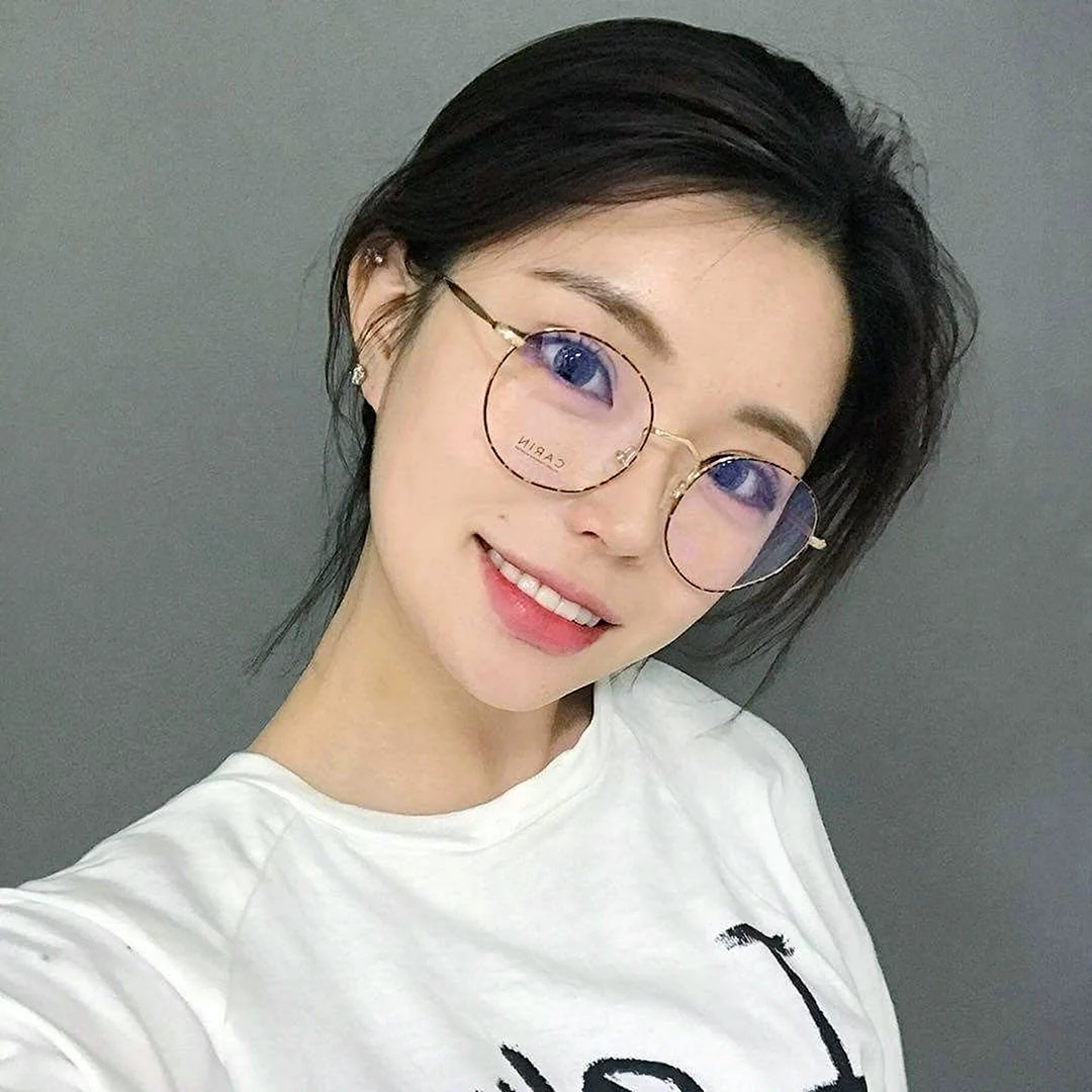 Кореянки в очках