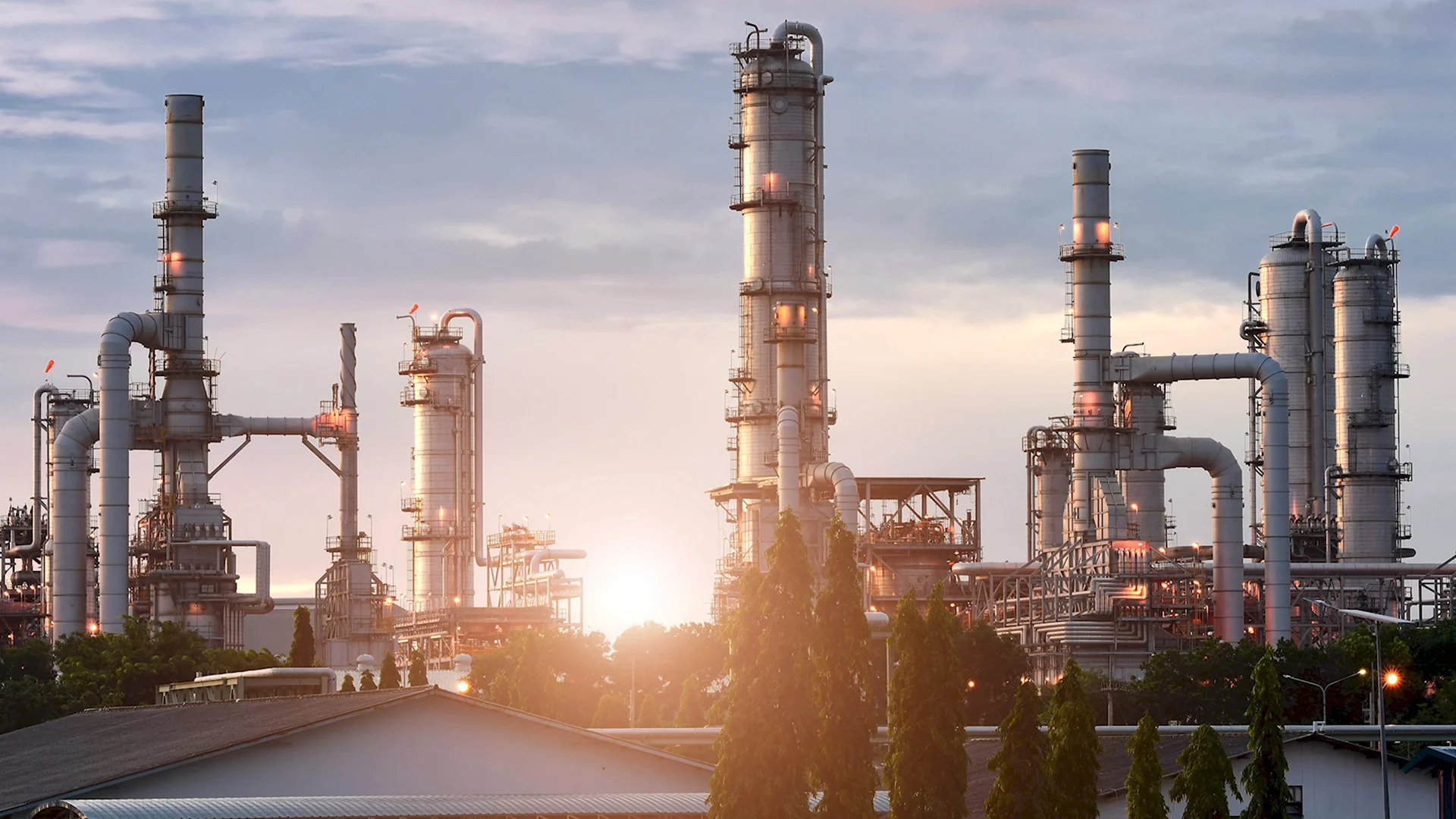 Нефтехимический завод Нижнекамск