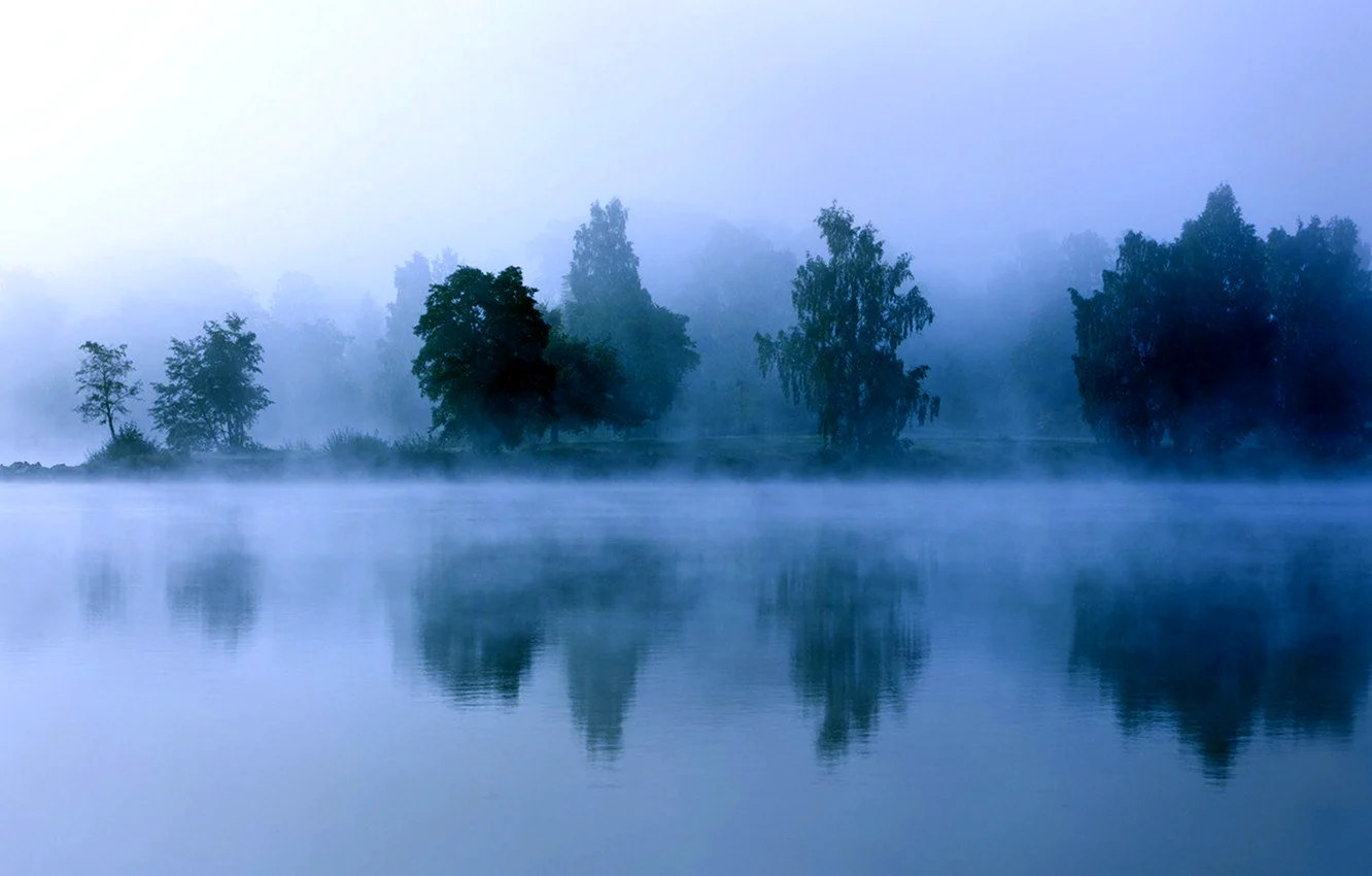 Озеро в тумане