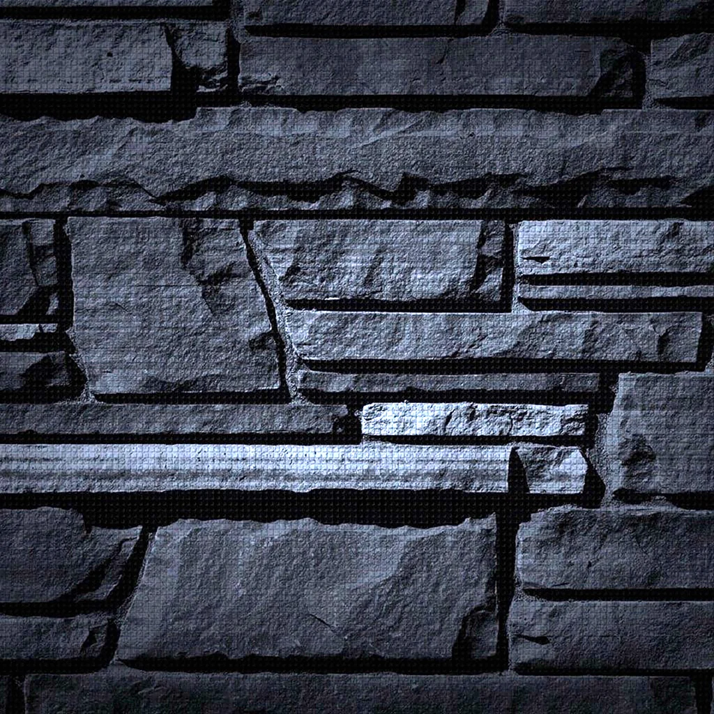 Темная каменная стена