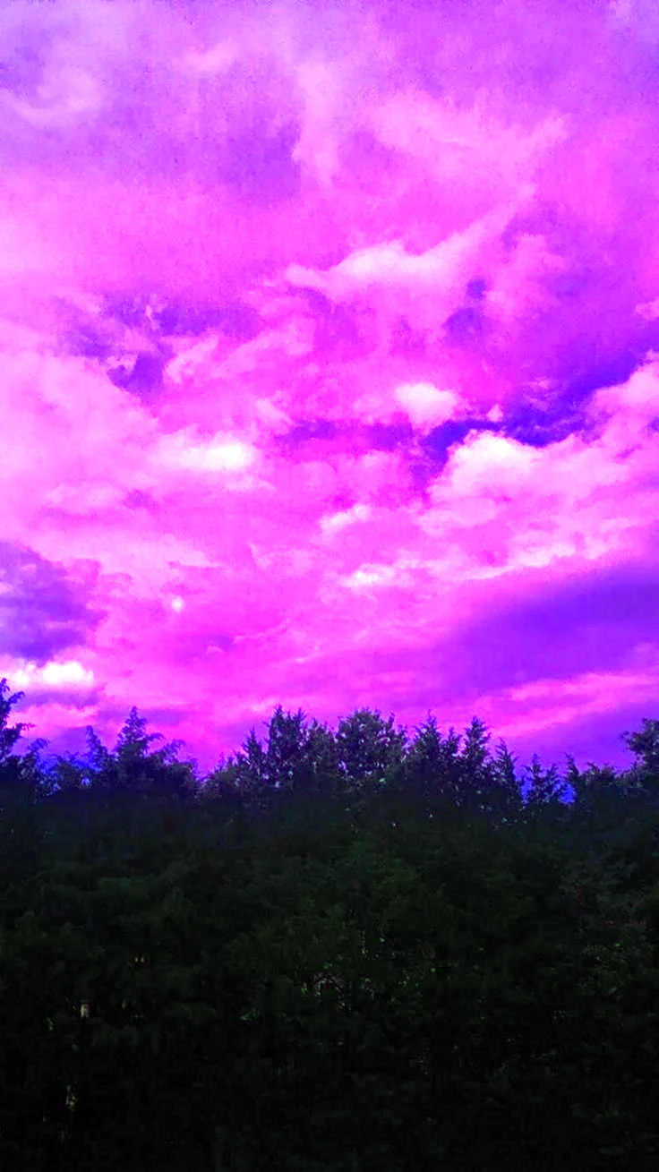 Темно фиолетовое небо